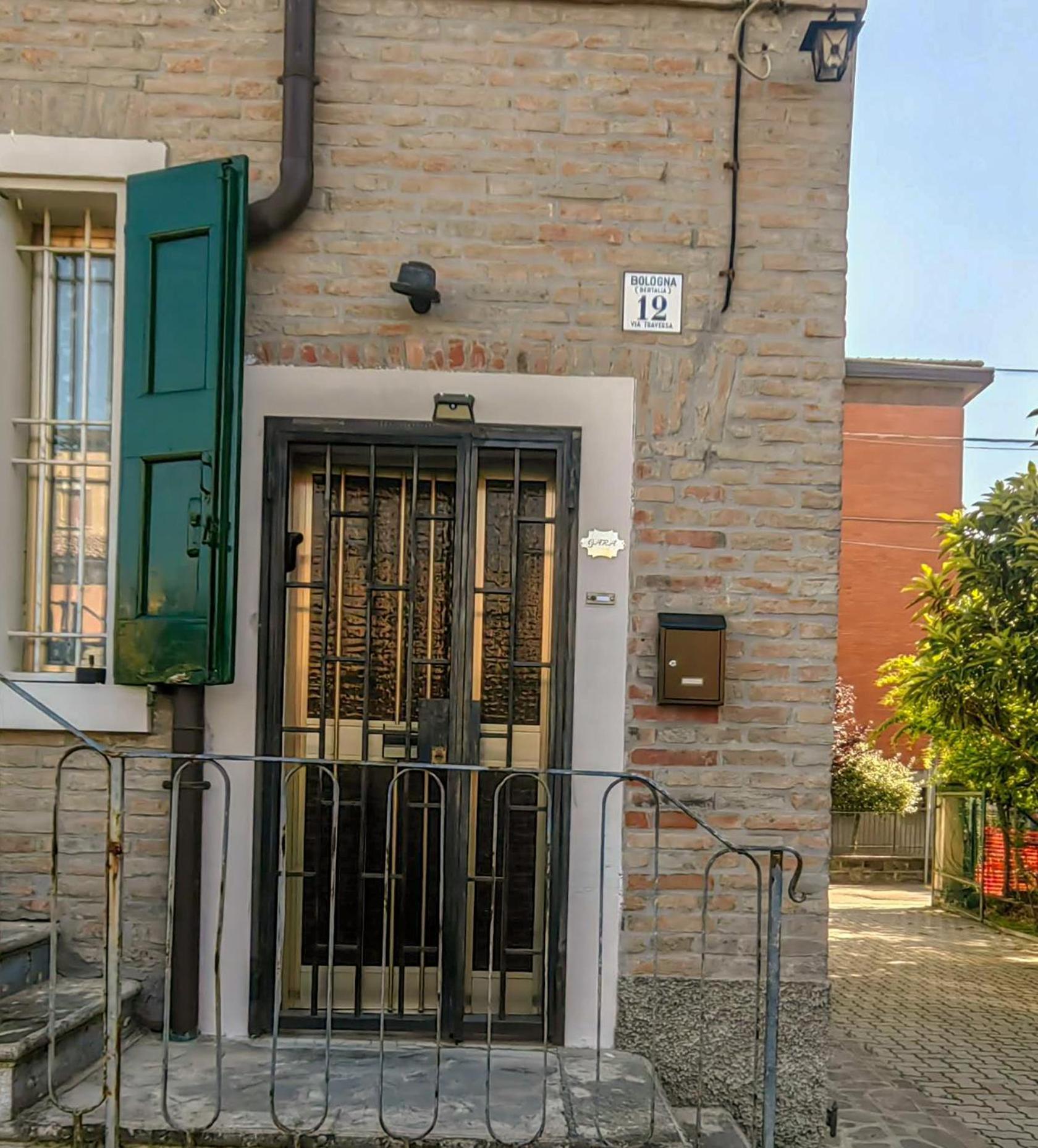 Gara Holiday Home- Bologna Airport Suite Eksteriør billede